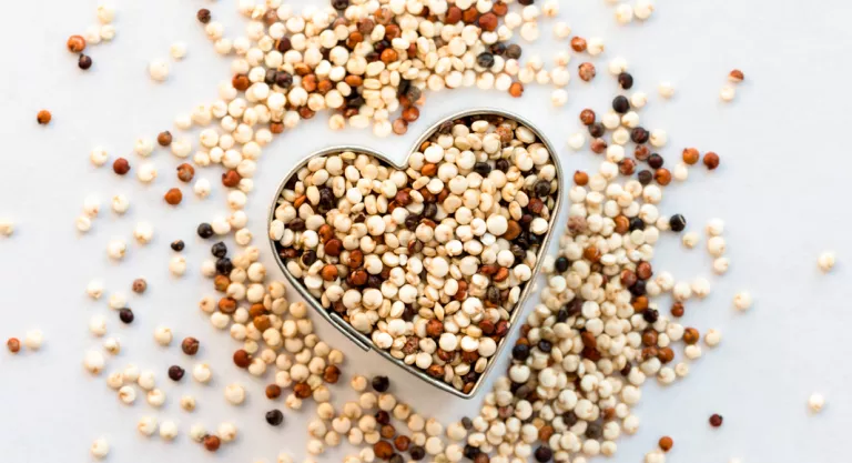 Quinoa en forma de corazón