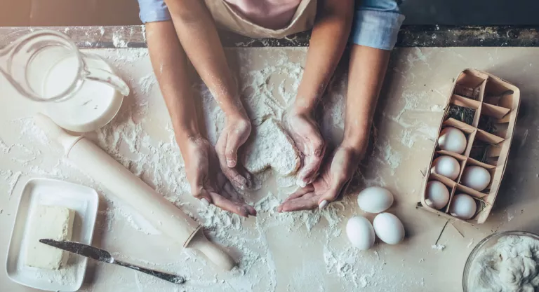 Cocinando con sus hijos