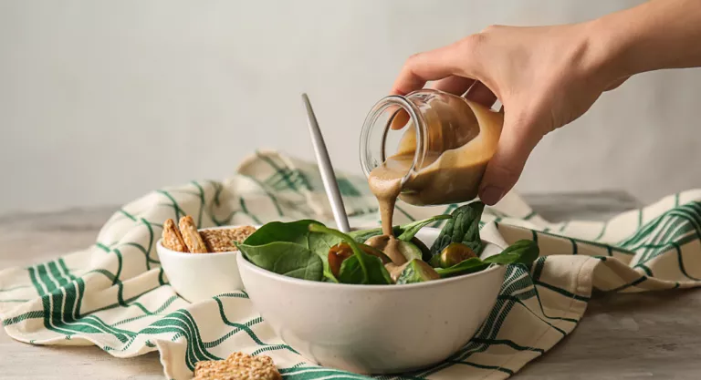 Usos del tahini en la cocina: en ensaladas