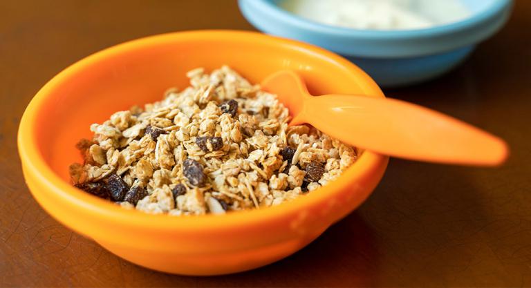 Recomendaciones para que los niños sigan una dieta vegetariana: cereales integrales