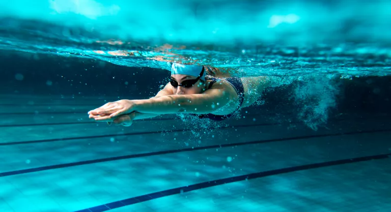 Natación: beneficios y consejos