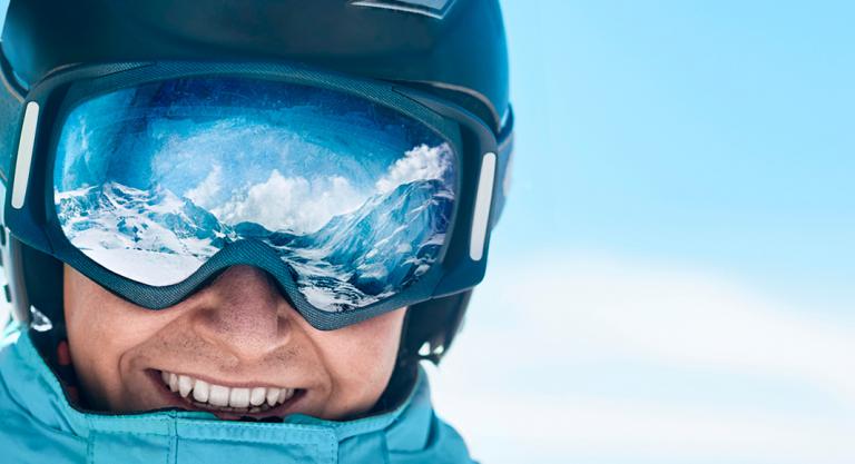 Material necesario para practicar snowboard: gafas