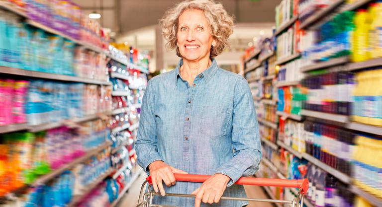 Consejos para ahorrar y 'estirar' la pensión: ofertas de supermercado