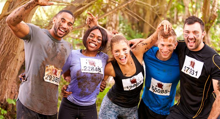 Ventajas de participar en una mud run: motivación