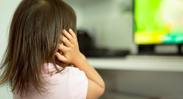 Dolor de oído por otitis en niños