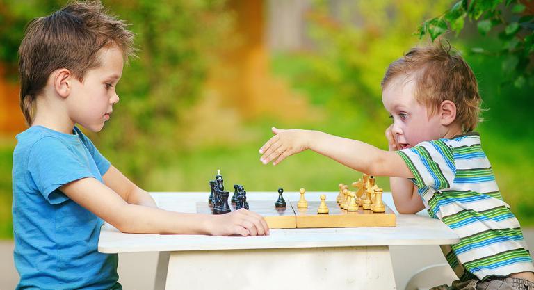 6 beneficios del ajedrez para niños y adolescentes: función ejecutiva del cerebro