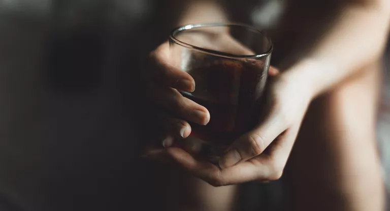 Factores de riesgo del alcoholismo