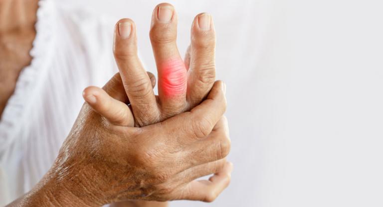 Fractura de dedo y qué puede causarla