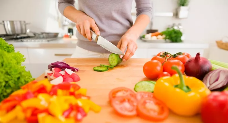 Entrevista a los autores de ‘Comer bien es fácil si sabes cómo’