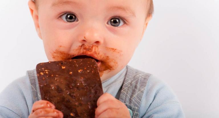 prohibido el chococolate con frutos secos para niños