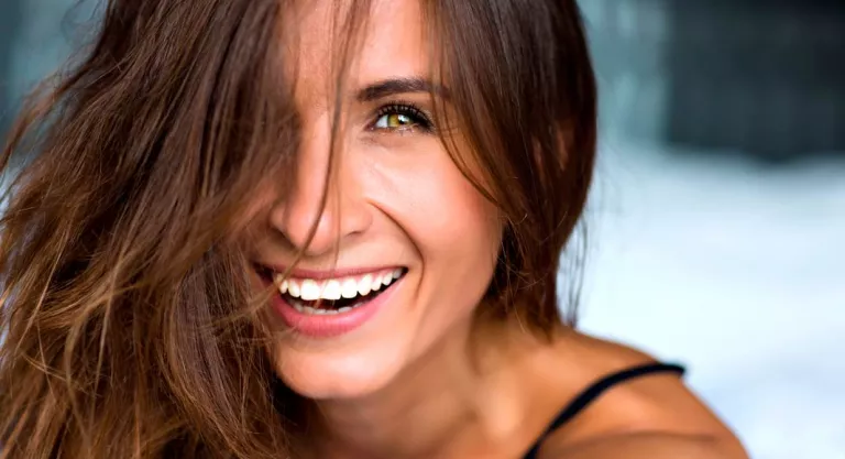 Mujer sonriendo