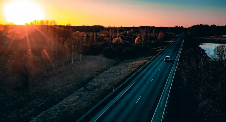 Consejos par evitar el efecto del ruido negro: lejos de carreteras