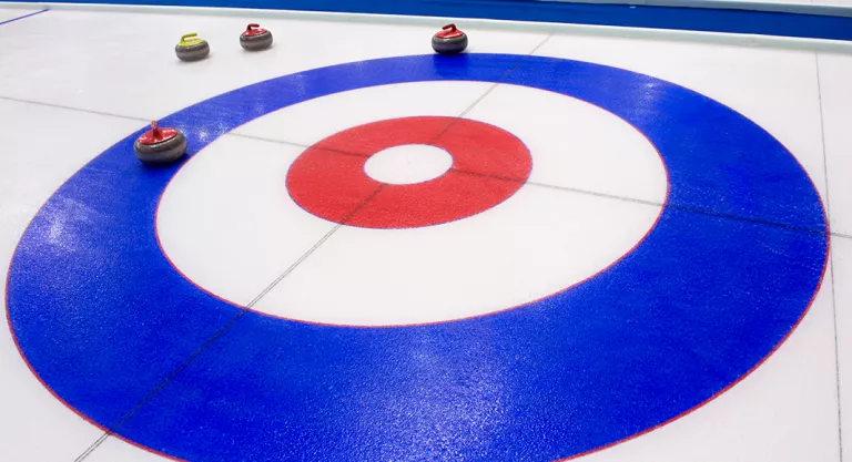 Cómo se juega al curling