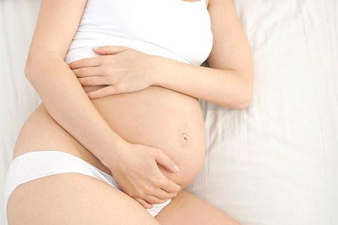 Técnicas para inducir el parto en la embarazada