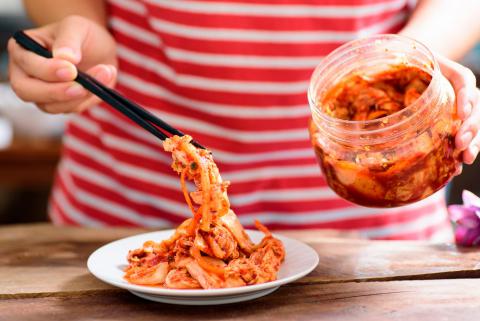 Beneficios del kimchi fermentado para la salud