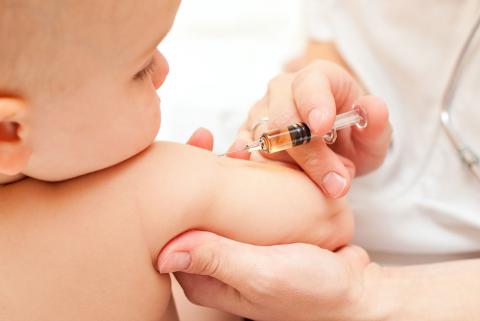 Cómo tratar o prevenir la meningitis en los niños