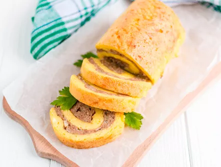 Rollos de tortilla rellenos de pavo