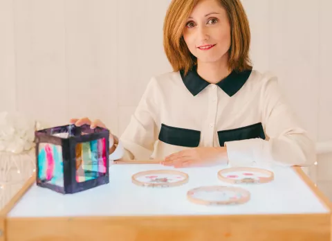 Cómo hacer una mesa de luz para casa o el aula Mesa de luz casera