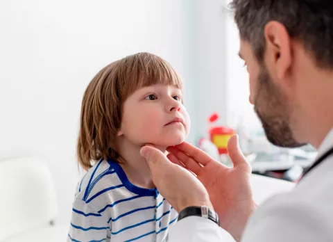 Diagnóstico de la apnea del sueño en la infancia Detección de la apnea del sueño en la infancia por el pediatra