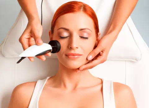 Radiofrecuencia facial, beneficios del Indiba para tu piel Radiofrecuencia facial