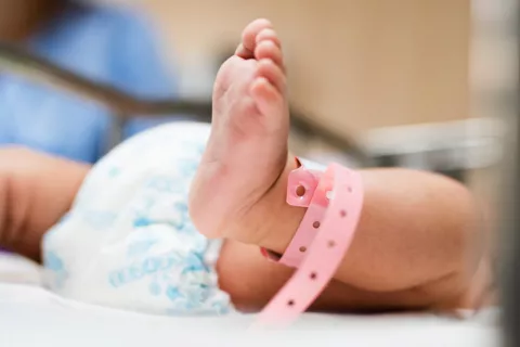 Bebé en el hospital