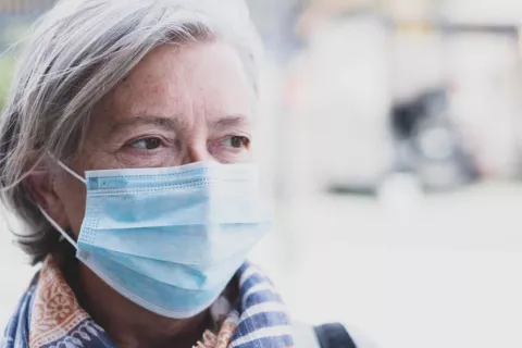 Ciertos tipos de cáncer triplican el riesgo de morir por coronavirus Cáncer y coronavirus