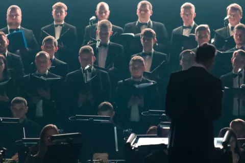 El 86% de las personas de un coro se contagia de COVID-19 Personas de un coro se contagian de COVID-19 en un ensayo