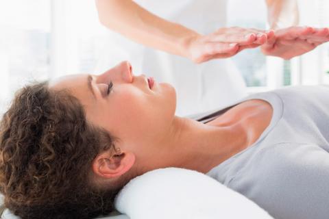 Sanidad añade cuatro prácticas a la lista de pseudoterapias