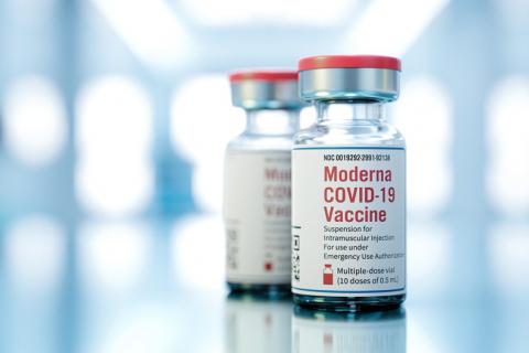 Lotes de vacunas de Moderna frente al COVID-19