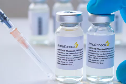 La OMS recomienda que continúen las vacunaciones con Astrazeneca La OMS recomienda que sigan las vacunaciones con Astrazeneca