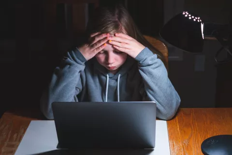 Sufrir estrés en la infancia y adolescencia puede alterar el cerebro Estrés en la infancia altera el cerebro