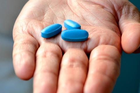 Viagra reduciría 69% riesgo de alzhéimer