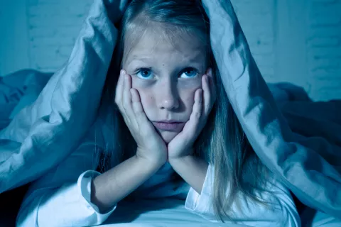 Children who sleep less than 9 hours have worse brain development