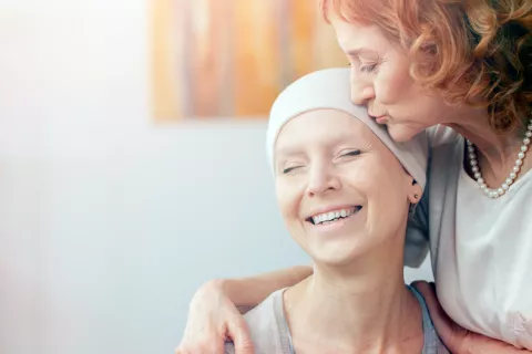 La FDA aprueba el primer tratamiento para un tipo de cáncer de mama Cáncer mama HER2-bajo: nueva terapia