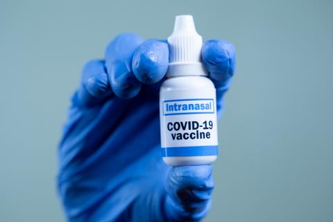 Vacuna inhalada contra el COVID de CanSino 