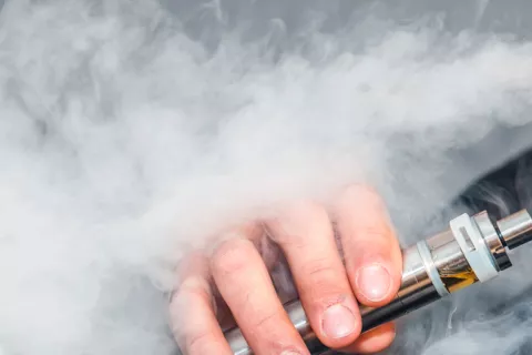 Regular vapers show lung damage and asthma symptoms