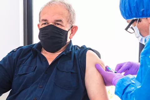 Sanidad autoriza la vacuna Vaxneuvance contra el neumococo invasivo Neumococo: aprueban vacuna Vaxneuvance