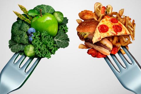 Concepto de dieta saludable y dieta perjudicial