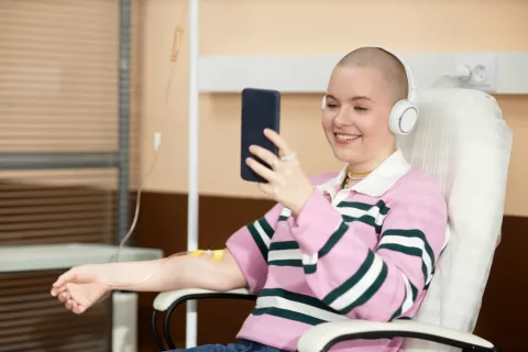 Listening to music benefits patients with acute myeloid leukemia