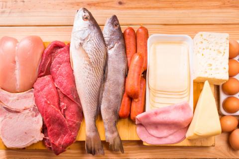 Alimentos ricos en proteínas asociados al síndrome metabólico