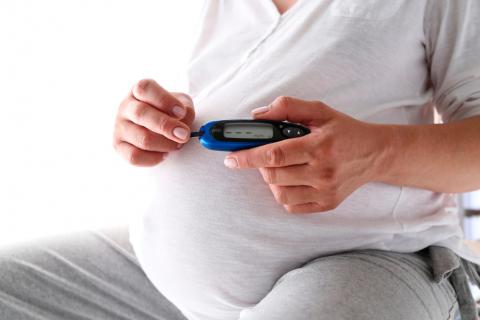 La diabetes gestacional puede causar obesidad en la infancia