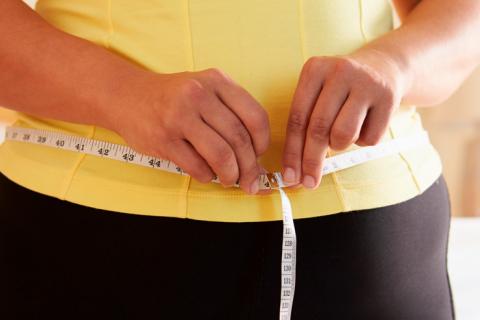 Mujer con riesgo de diabetes si engorda