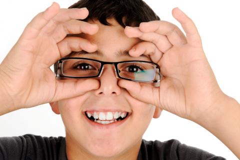 El 25% de los niños en edad escolar tiene problemas visuales