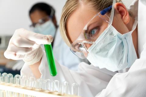 Científicos en el laboratorio