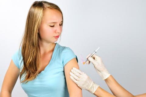 La UE aconseja la vacuna contra el virus del papiloma