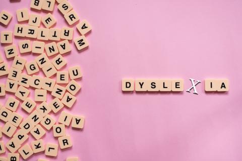 Dislexia palabra formada en el scrabble