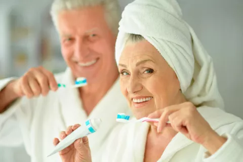 ­Higiene bucodental en personas mayores