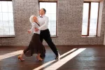 Consejos para mayores para iniciarse en los bailes de salón Mayores iniciándose en los bailes de salón