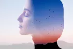 Cómo se practica el ho’oponopono: frases y mantras Mujer practicando la técnica meditativa del ho’oponopono