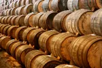 Barricas de vino Vino: la paradoja francesa